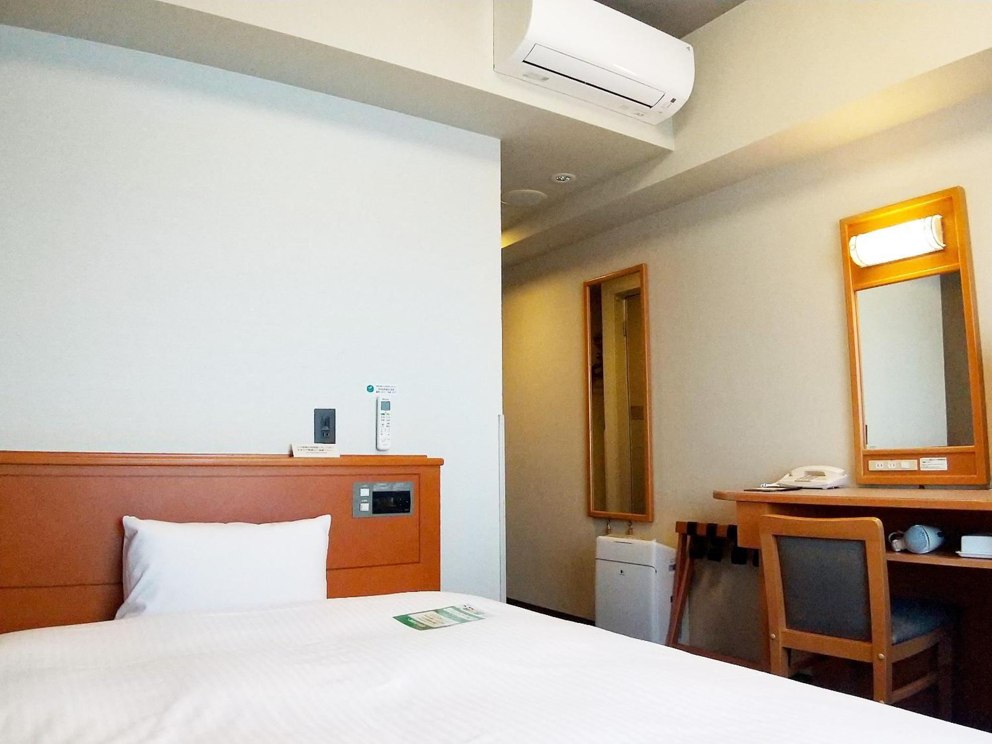 Hotel Route-Inn Niigata Kencho-Minami Экстерьер фото